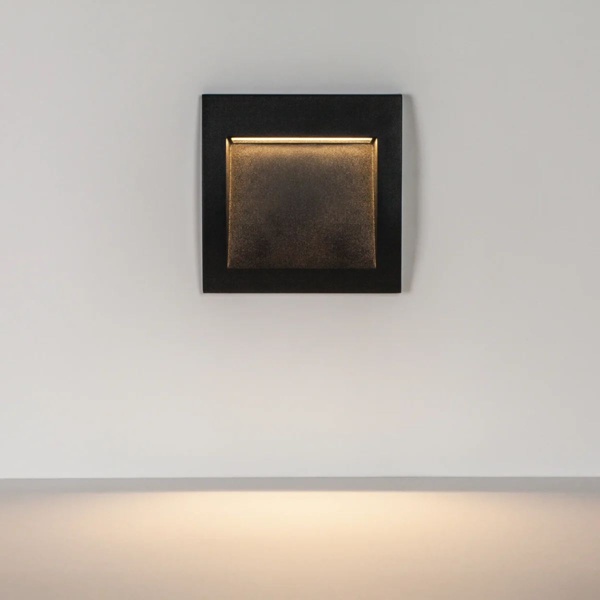 383672 Светильник ESTRA LED 5W 200LM 120G ЧЕРНЫЙ 3000K IP55 — изображение 3