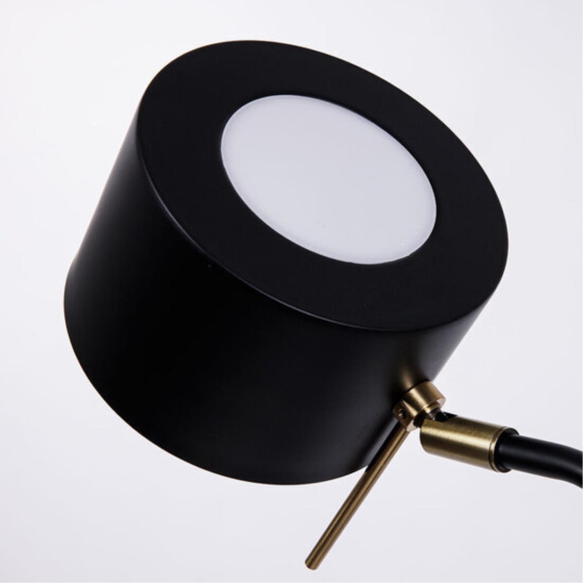 A7051LT-1BK СВЕТИЛЬНИК НАСТОЛЬНЫЙ — изображение 3