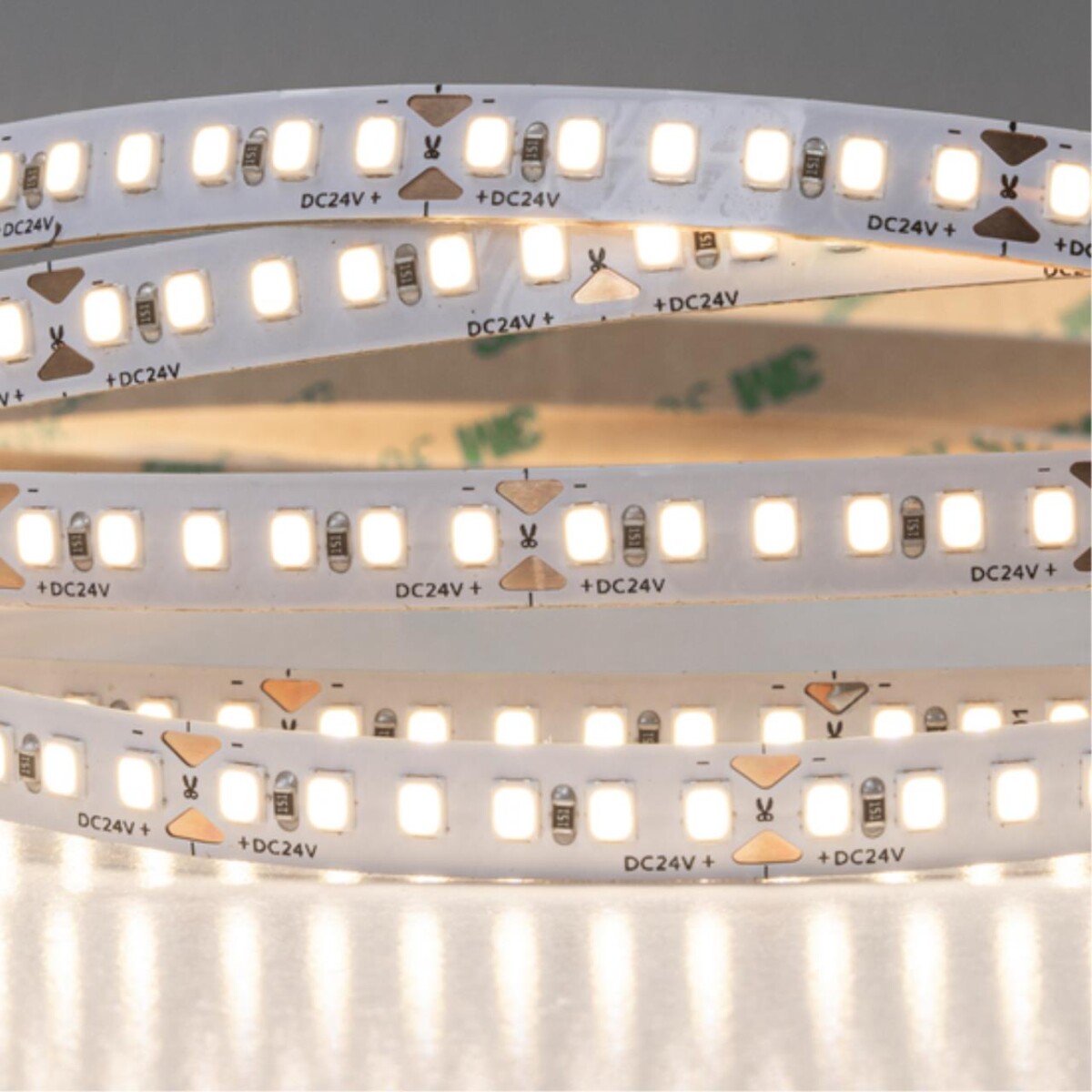 A2418008-02-4K Светодиодная лента 24В 14,4Вт/м 1350Лм/м 4000К 90+ 8мм SMD2835 180шт/м 5м IP20 — изображение 3