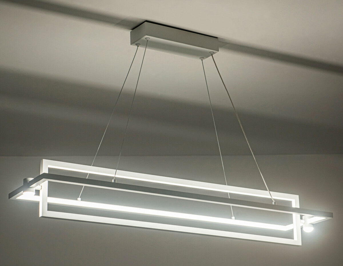 FL5735/2+2 WH белый 45W 3000K/4200K/6400K 900*220*1300 (без ПДУ) — изображение 4