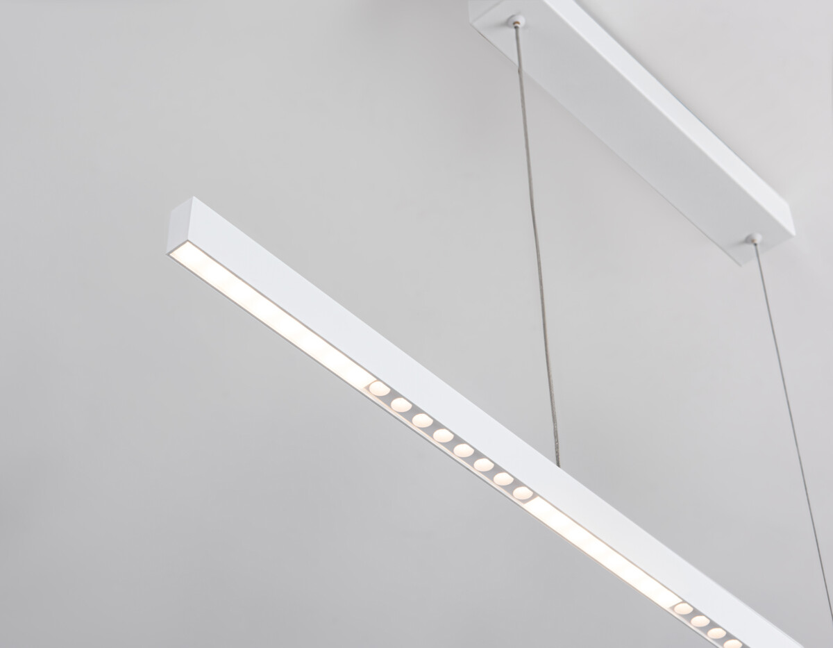 FL5831_macro1 FL5831 WH белый 25W 3000K/4200K/6400K 1037*17.5*750 (без ПДУ) — изображение 1