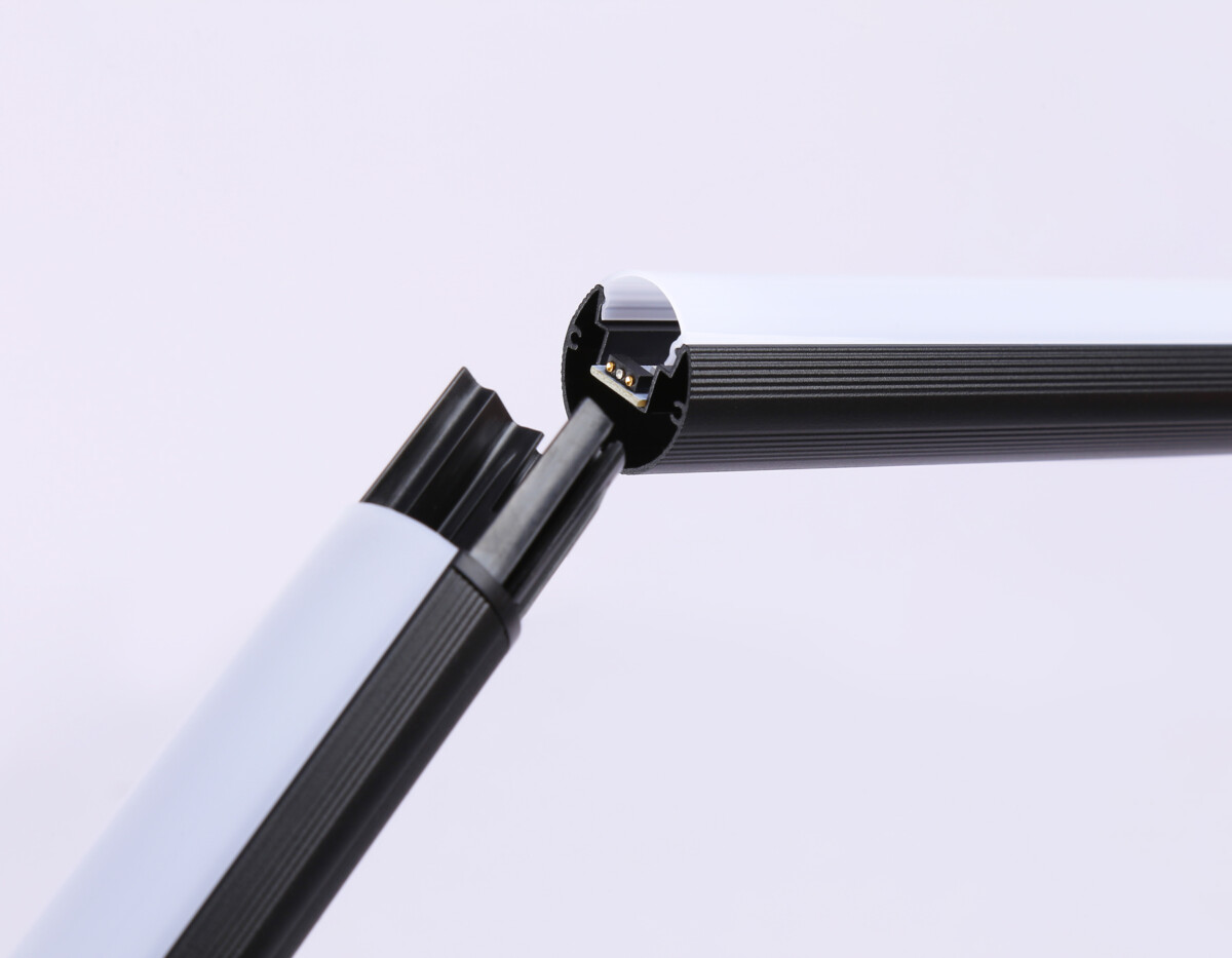 FL8022 BK черный LED 15W RGB D32*1250 (ПДУ РАДИО 2.4G) — изображение 3