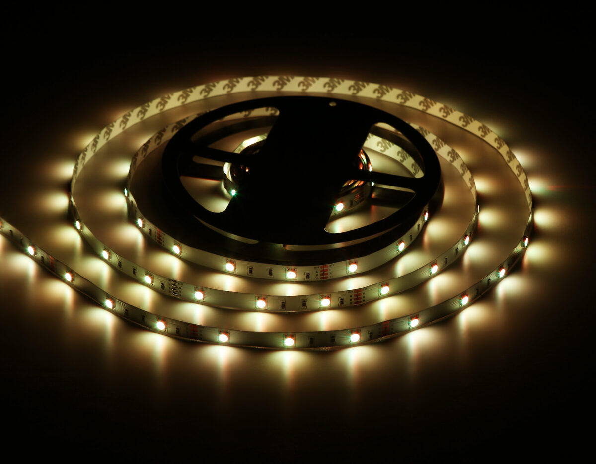 GS2401 5050 30Led/ 7.2W m/ 12V IP20 RGB/ 5000*10*1.87mm (4 конт.) комплект — изображение 3