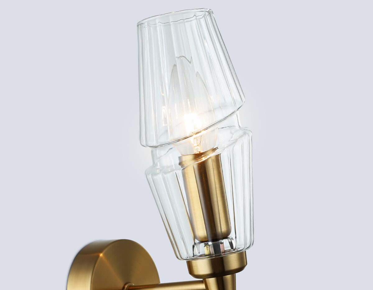 в наличии LH55204 BS/CL латунь/прозрачный E14 max 40W 150*80*280 - купить в интернет-магазине Светильники Торг