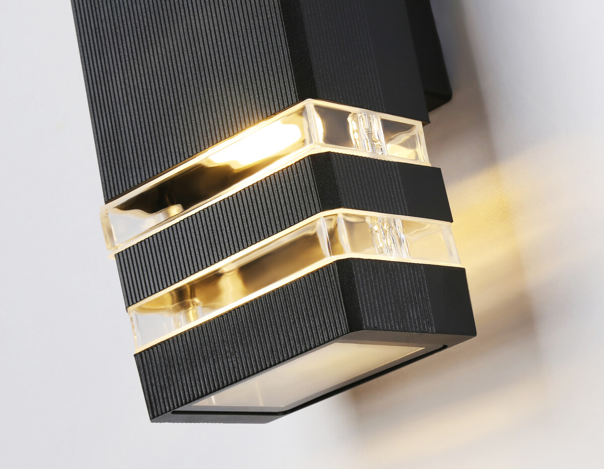 ST2574_macro1 ST2574/2 BK/CL черный/прозрачный IP54 GU10/2 max 35W 310*110*65 — изображение 1