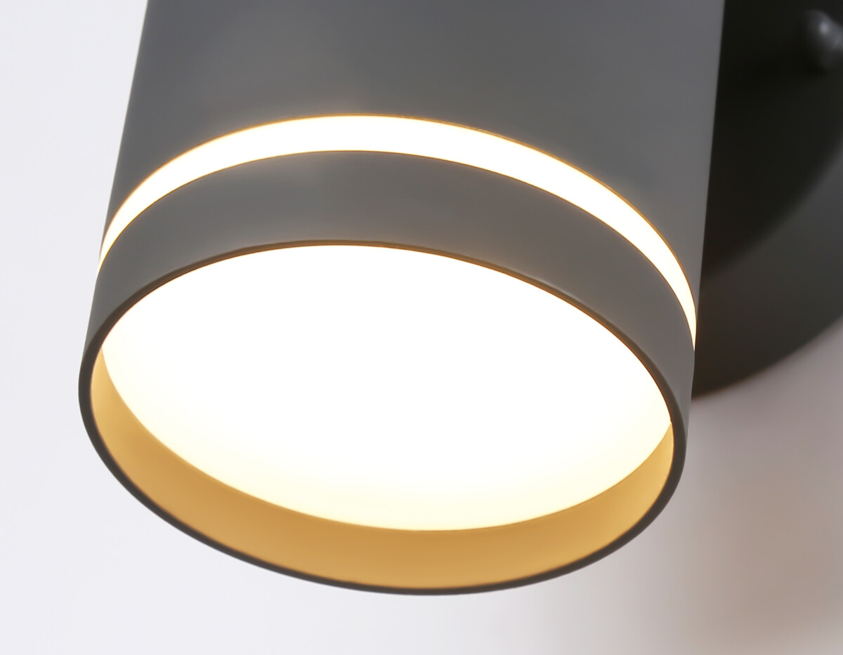 ST3332_macro1 ST3332/2 GR серый IP54 GX53/2 max 15W 210*85*125 — изображение 1