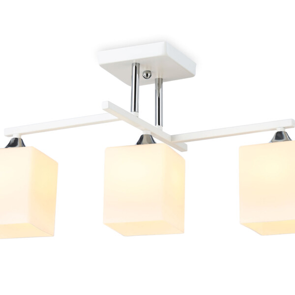 TR303113/3 WH/CH/FR белый/хром/белый матовый E27/3 max 40W 490*260*290