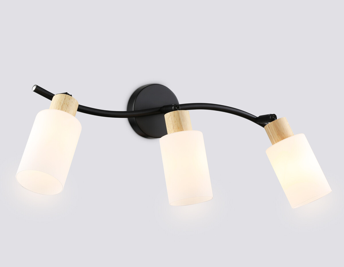 TR8722/3 BK/WD черный/дерево E14/3 max 60W 580*100*210 — изображение 1