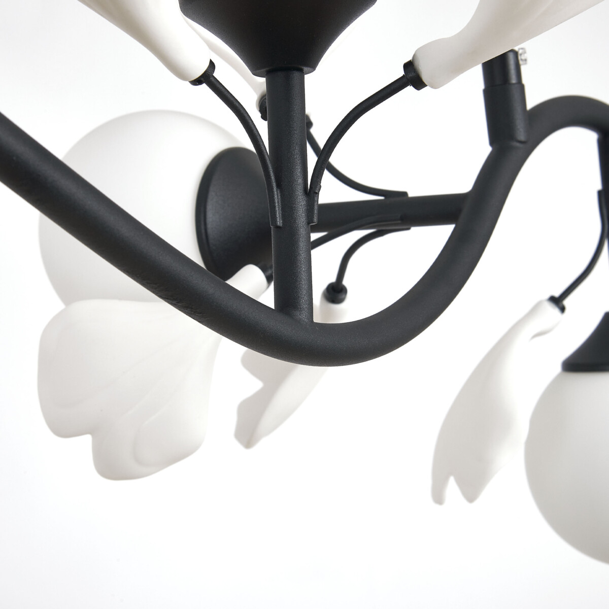 799087 Люстра CERAMO BW 8х6W(led) G9 ЧЕРНЫЙ/БЕЛЫЙ — изображение 8