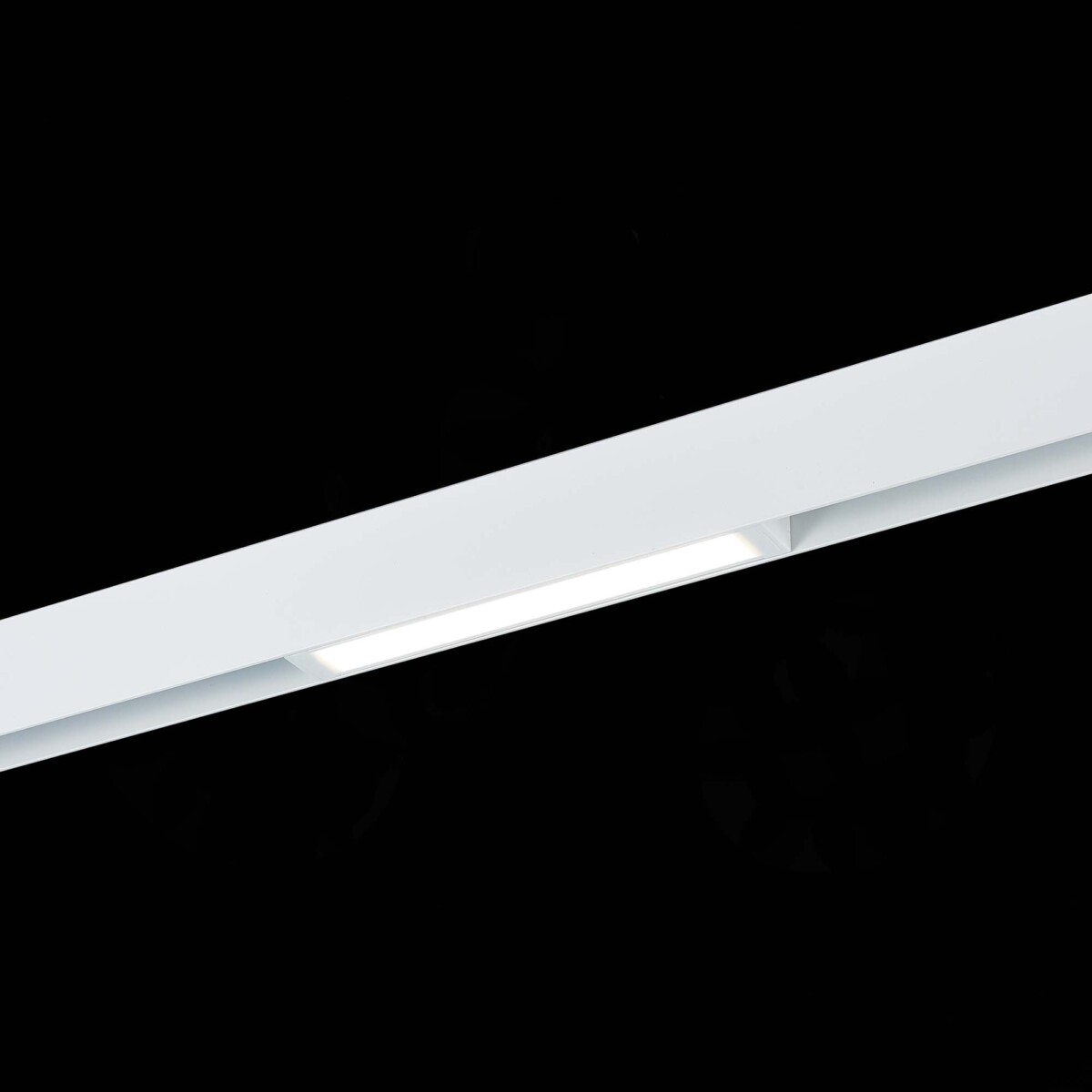 ST657.596.09_01B ST657.596.09 Св-к трек. SMART Белый LED 1*9W 2700K-6000K 700Lm Ra>90 120 IP20 L220xW25xH41 220V SKYLINE 220 — изображение 1