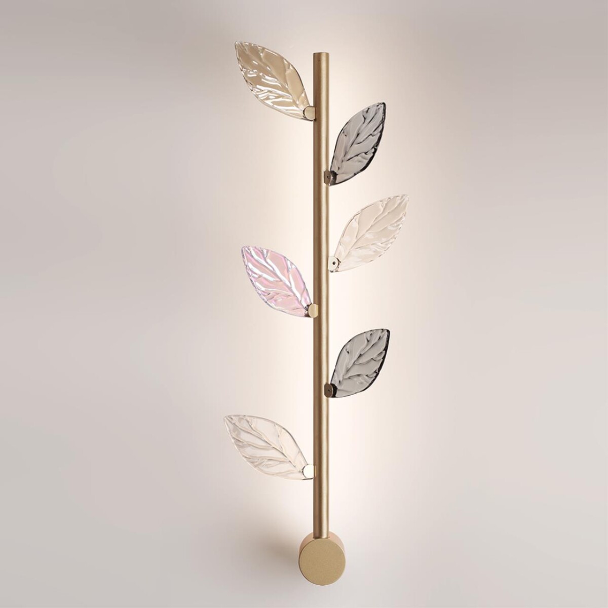 5445/5WL L-VISION ODL_EX25 063 матов.золото/дымч/прозрачн/коньячн/бензинов./металл/стекло Настенный светильник LED*5W 3000K 220Лм LISTVA — изображение 1