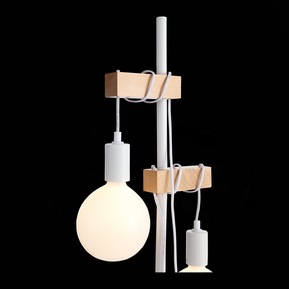 SL1142.505.01 Светильник напольный Белый, Светлое дерево E27 2*60W BAGETTI — изображение 4