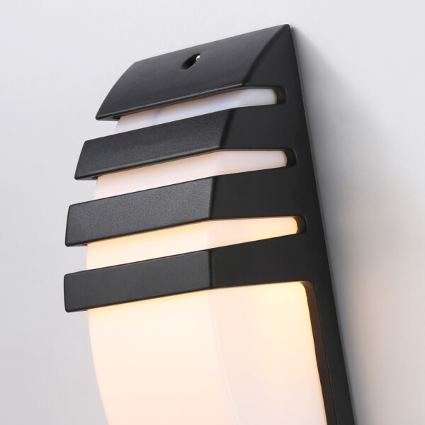 ST5202 BK черный IP54 E27 max 40W 331*112*35