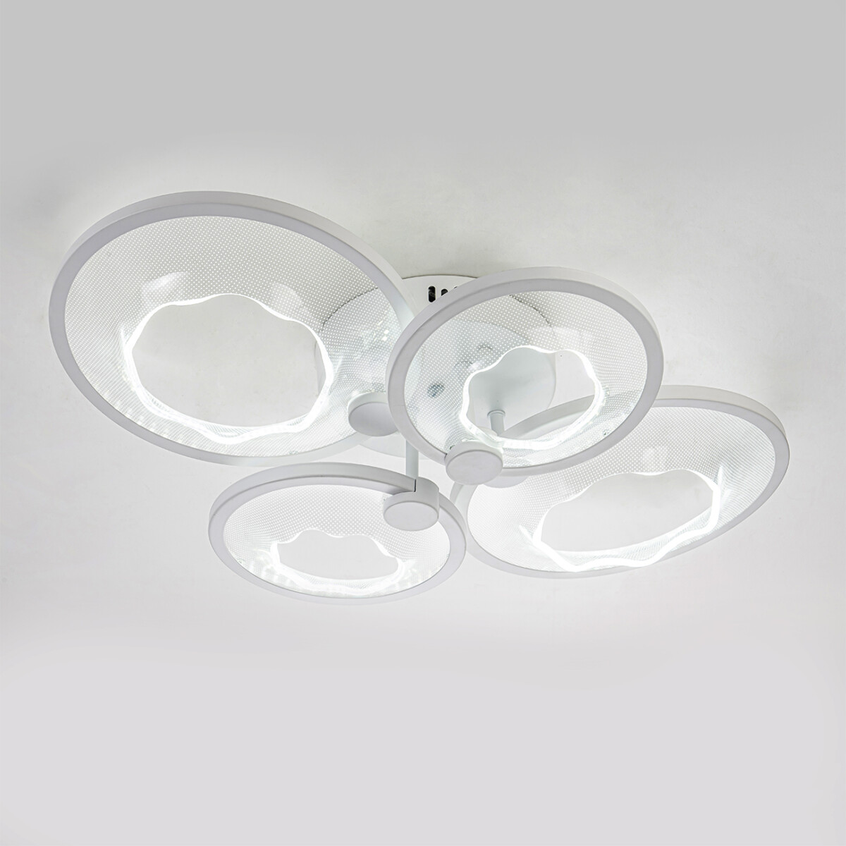 Escada 10261/4 LED*68W White — изображение 3