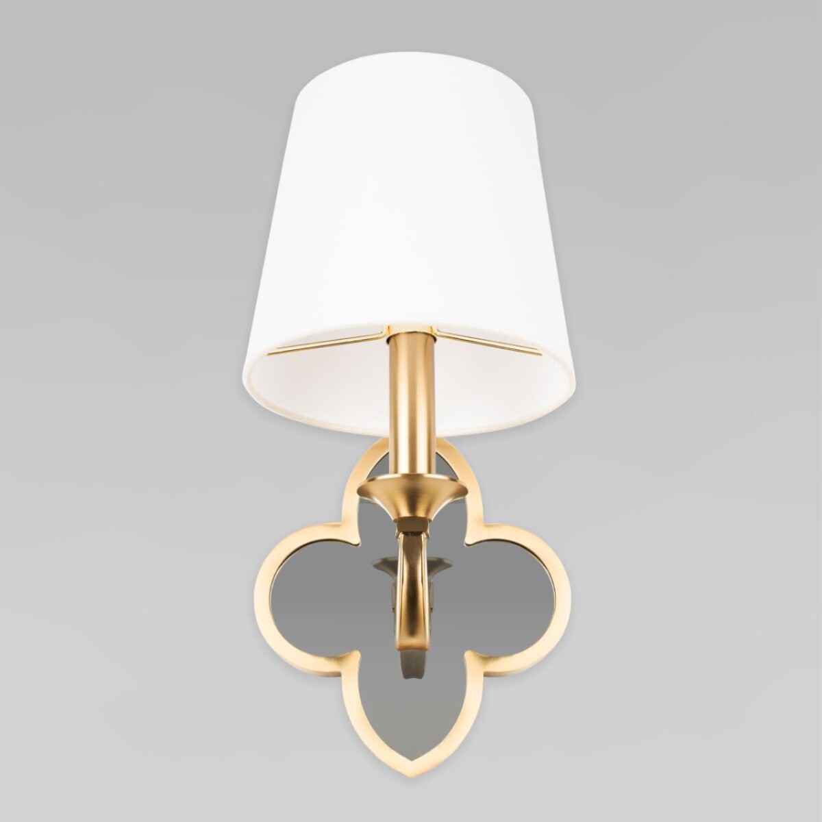 в наличии 10303W/B Brass Настенный светильник LOFT IT Silence - купить в интернет-магазине Светильники Торг