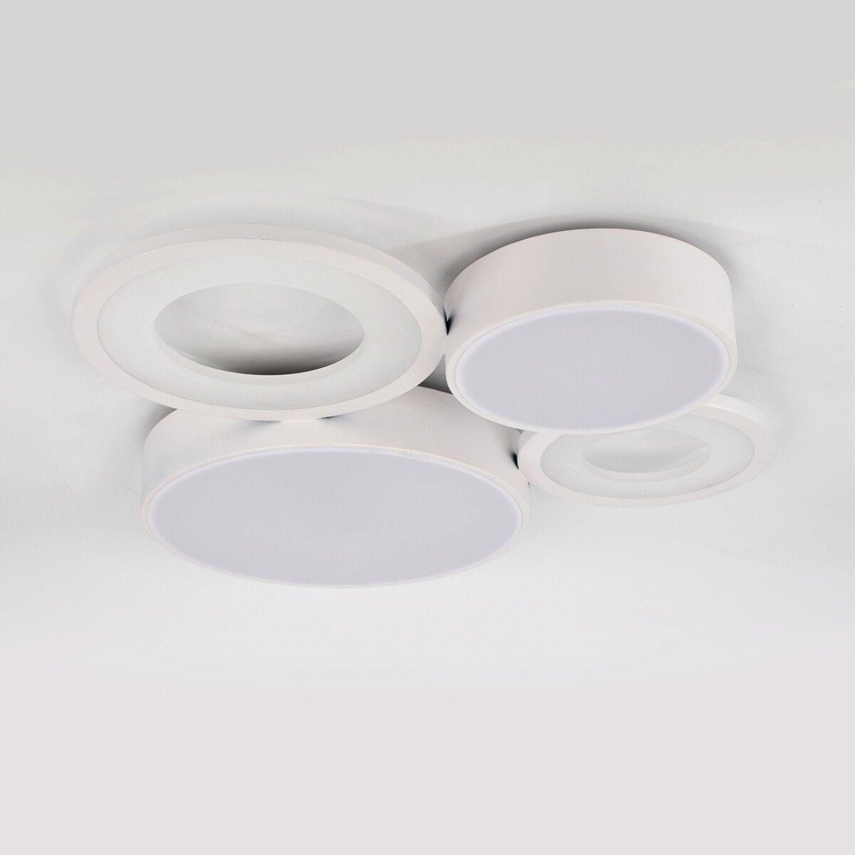 Escada 10286/4 LED*67W White — изображение 2