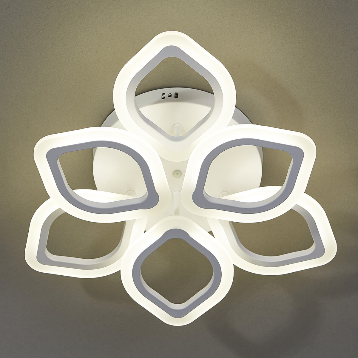 Escada 10212/6 LED*84W White — изображение 3