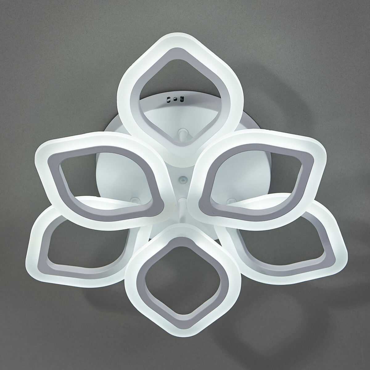 Escada 10212/6 LED*84W White — изображение 4