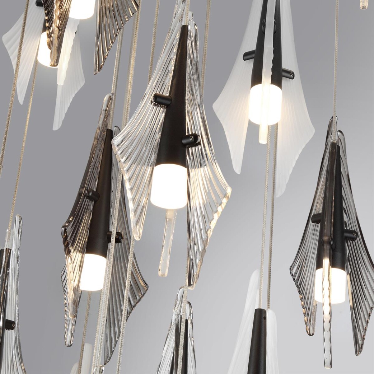 5442/137L L-VISION ODL_EX26 059 черный/бел.матовый/прозрачн./дымчатый/металл/стекло Люстра каскадная LED*137W (24*5.70W) 3000K 11620Лм AFALINA — изображение 6