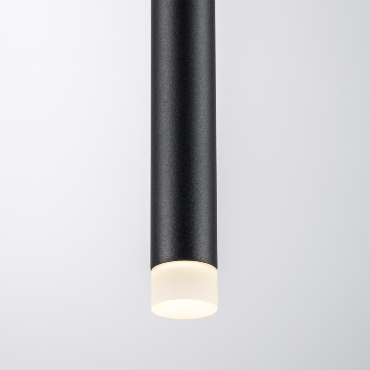 в наличии LT7474471 Люстра TUBO LED 5W 320LM 360G ЧЕРНЫЙ 4000K (747447+574701) - купить в интернет-магазине Светильники Торг