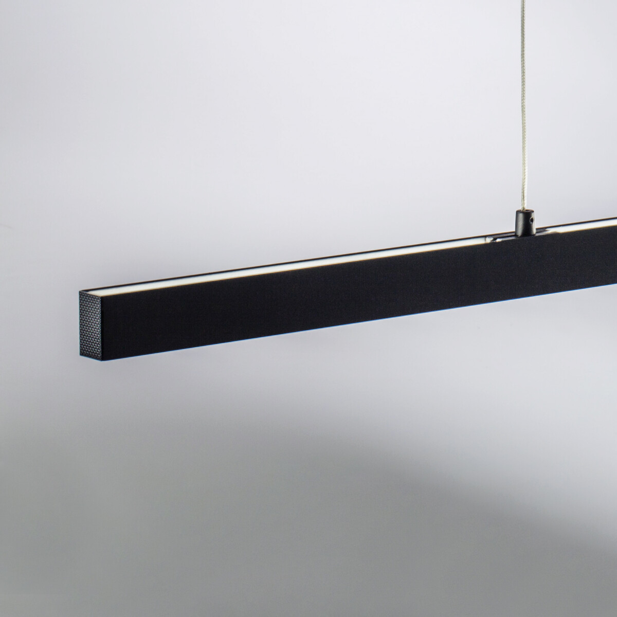 в наличии 748307 Люстра SATURNO LED 36W 2600LM 70G ЧЕРНЫЙ 3000-6000K - купить в интернет-магазине Светильники Торг